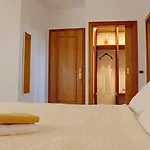 Kris *