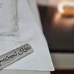 Kris Apartament *